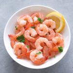 Aŭtomata pakaĵmaŝino pesanta forzen manĝaĵon