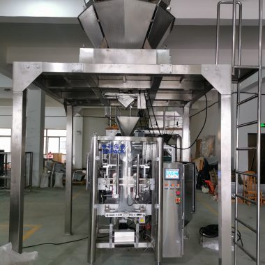 Animal Food Vertical Form Fill Granule Packing Machine
