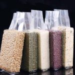 Aŭtomata pulvorbrika vakuosa pakmaŝino